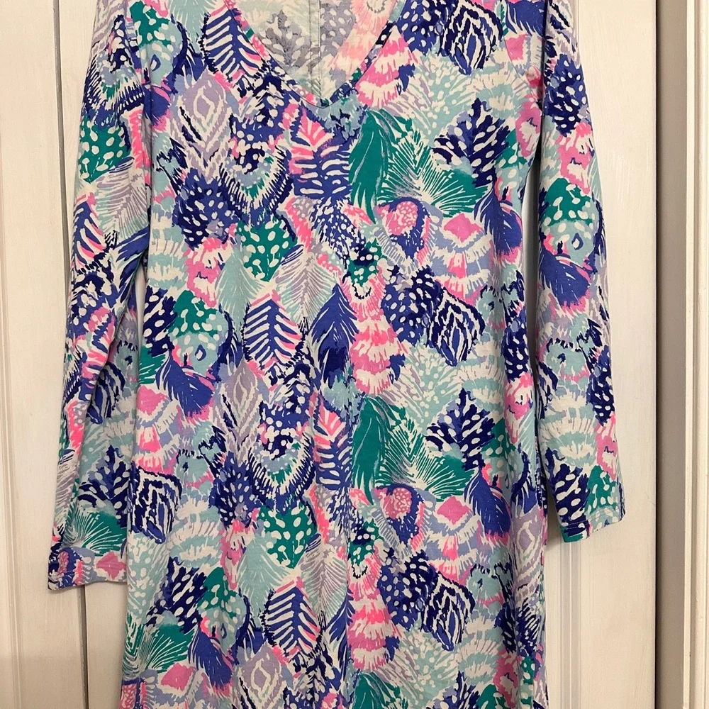 Lilly Pulitzer Beacon long-sleeve shift dress in the "Quill Out" Print. Size M - Picture 1 of 7